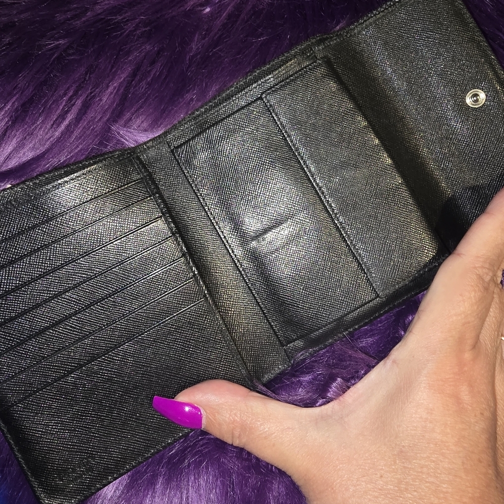 Prada Nylon Fold Wallet Black - Picture 4 of 8